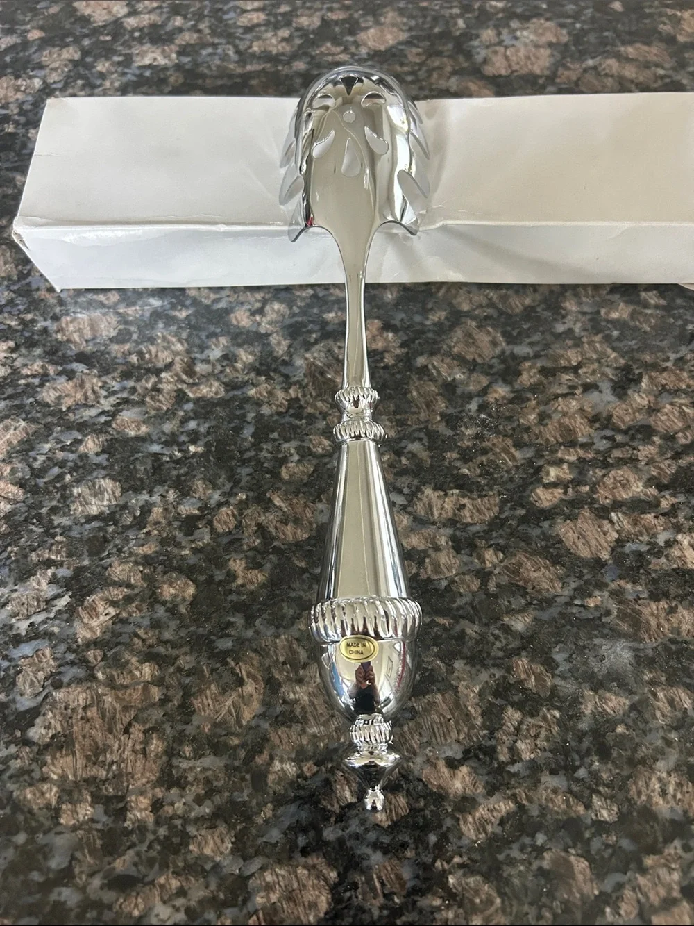 ELEGANT SILVER PASTA SERVER POLISHED STAINLESS STEEL LOOK NWOT